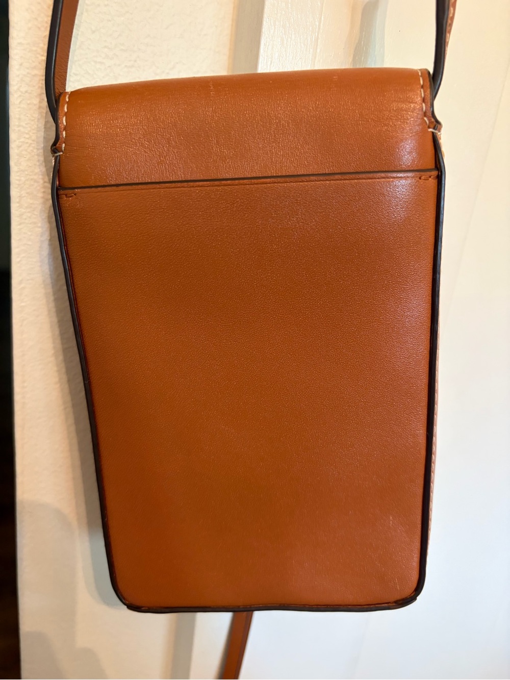 Tory Burch Leather Miller Phone Crossbody in Chestnut - Picture 4 of 8